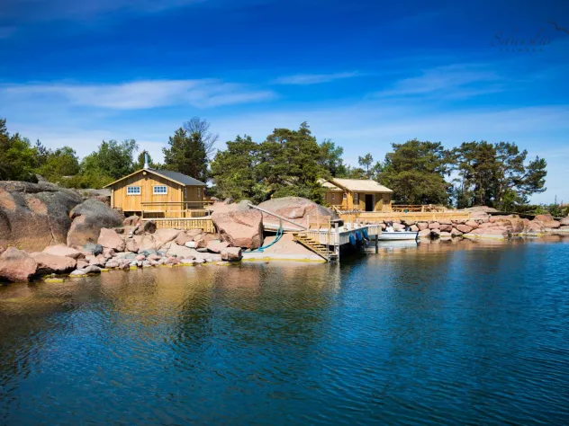 Bastu och Saltarbod på Klobben vid Silverskär Islands på Åland.
